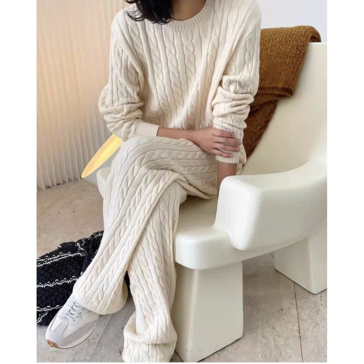 

Thiened круглый свитер Ne Twisted, топ и свободные широкие брюки, комплект из двух предметов, женская осенне-зимняя повседневная одежда