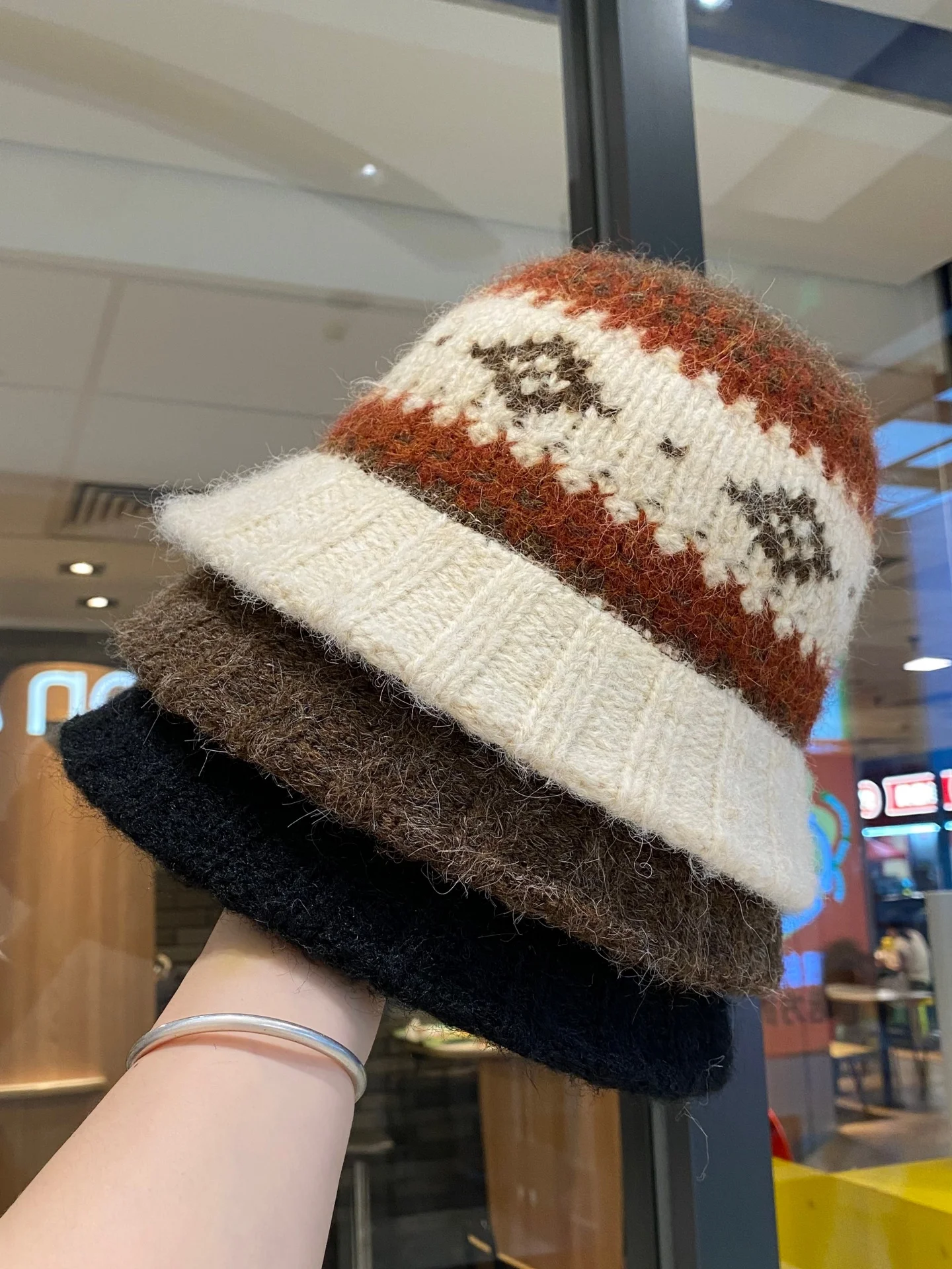 retro-knitted-hat-women's-autumn-winter-new-style-warm-ear-protection-woolen-casual-small-face-fishing-cap-fashionable