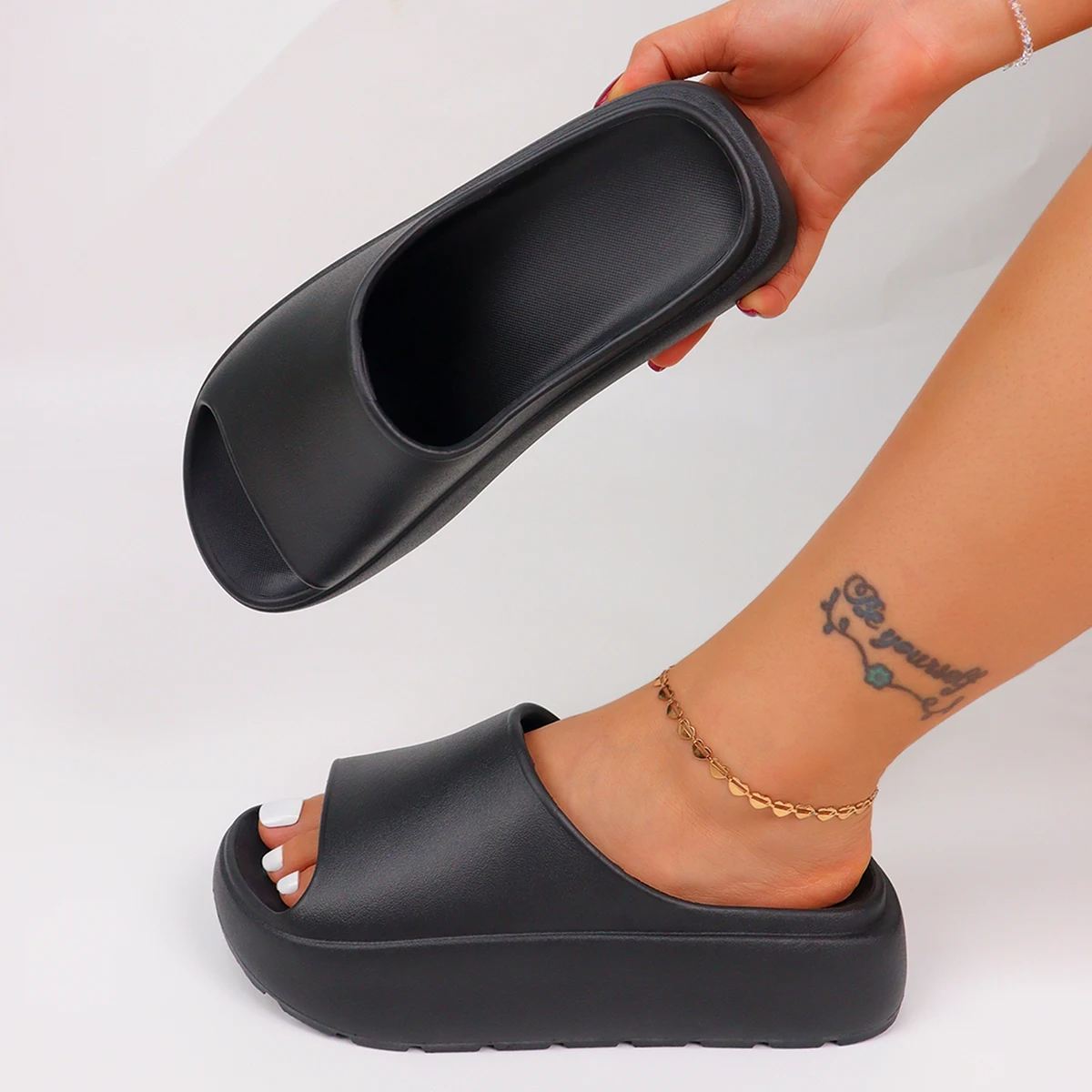 

Тапочки из ЭВА, женские тапочки на платформе и каблуке от дома, толстая подошва, нескользящие удобные мягкие водонепроницаемые домашние шлепанцы для ванной комнаты