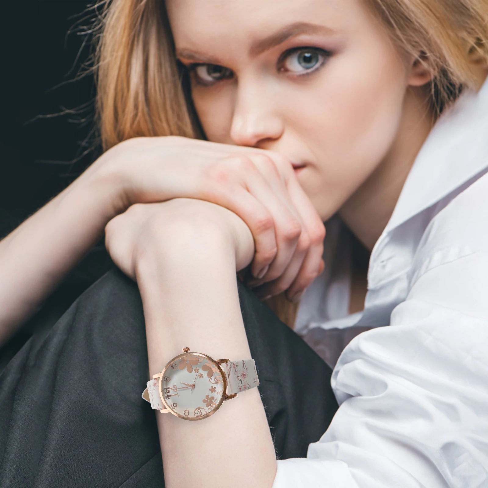 

Floral Design Women Quartz Watch Elegant Lightweight Casual Wristwatch Stylish Comfortable for Daily Wear Party School