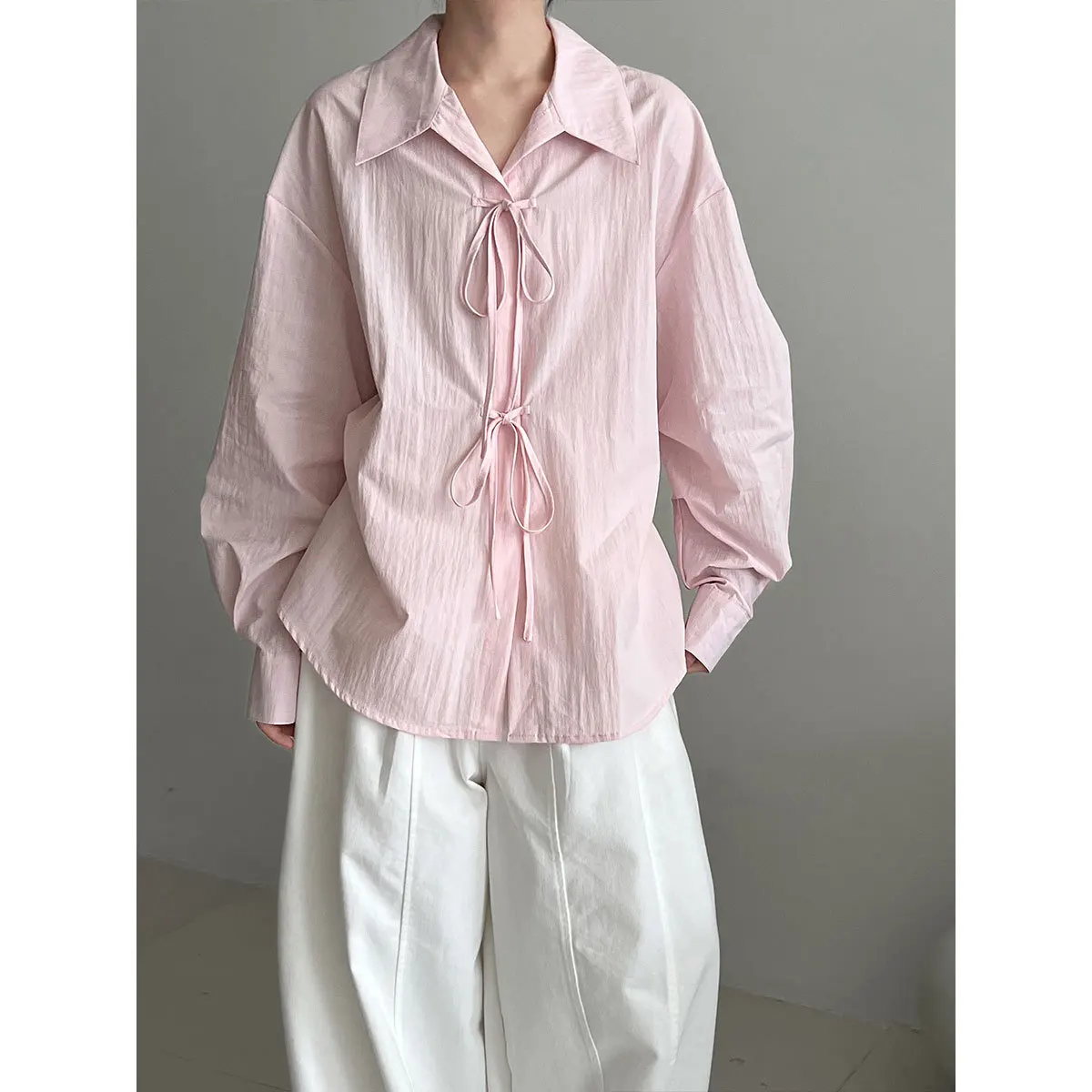 

Elegant Pink Lace-up Shirt For Women Autumn New Niche Loose Top