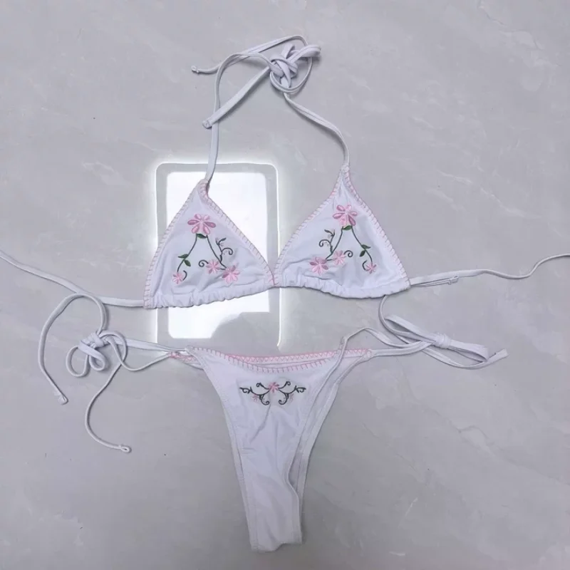 

Women's White Floral Embroidery Bikini Set Swimsuit Pink Trim Adjustable Straps Summer Beach Y2K Aesthetic Bathing Suit