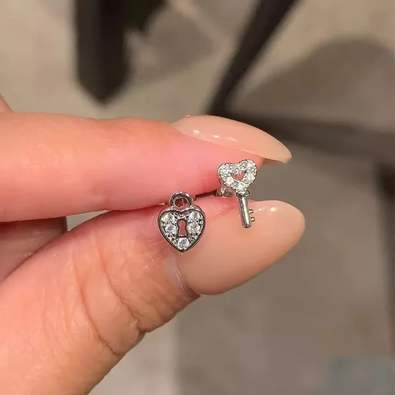 

925 Sterling Silver Geometric Asymmetric Love Key Zircon Stud Earring for Women Fine Jewelry High Luxury Vintage Accessories