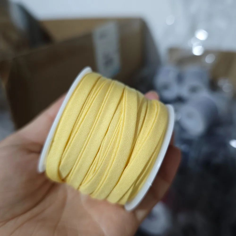 0,6 cm Reines Baumwoll-Schrägband, Vorgefaltetes Bügelfreies Weiches Bindeband für Chiffon- und Seidenstoffe, 15 Meter pro Rolle – Detail 5