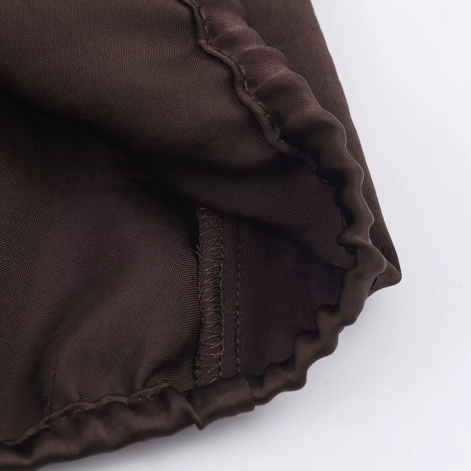 Camisa holgada de manga larga con textura de seda para mujer, nueva moda y hermosa, para lucir delgada y de alta gama, invierno 2025