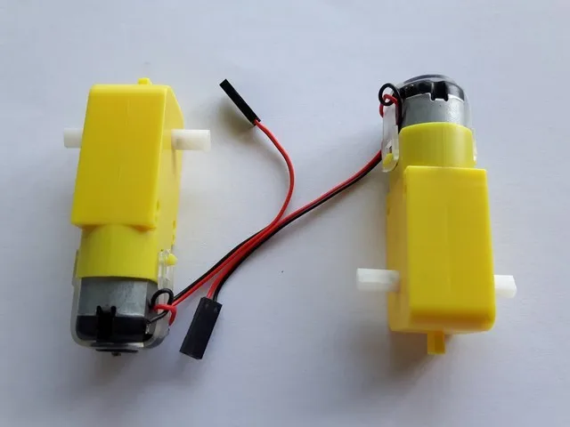 20PCS 130 DC Gear Motor Robots Low Speed ABS Plastic Package Includes Remote Controller USB Cable Battery Expert Intermediate Ou