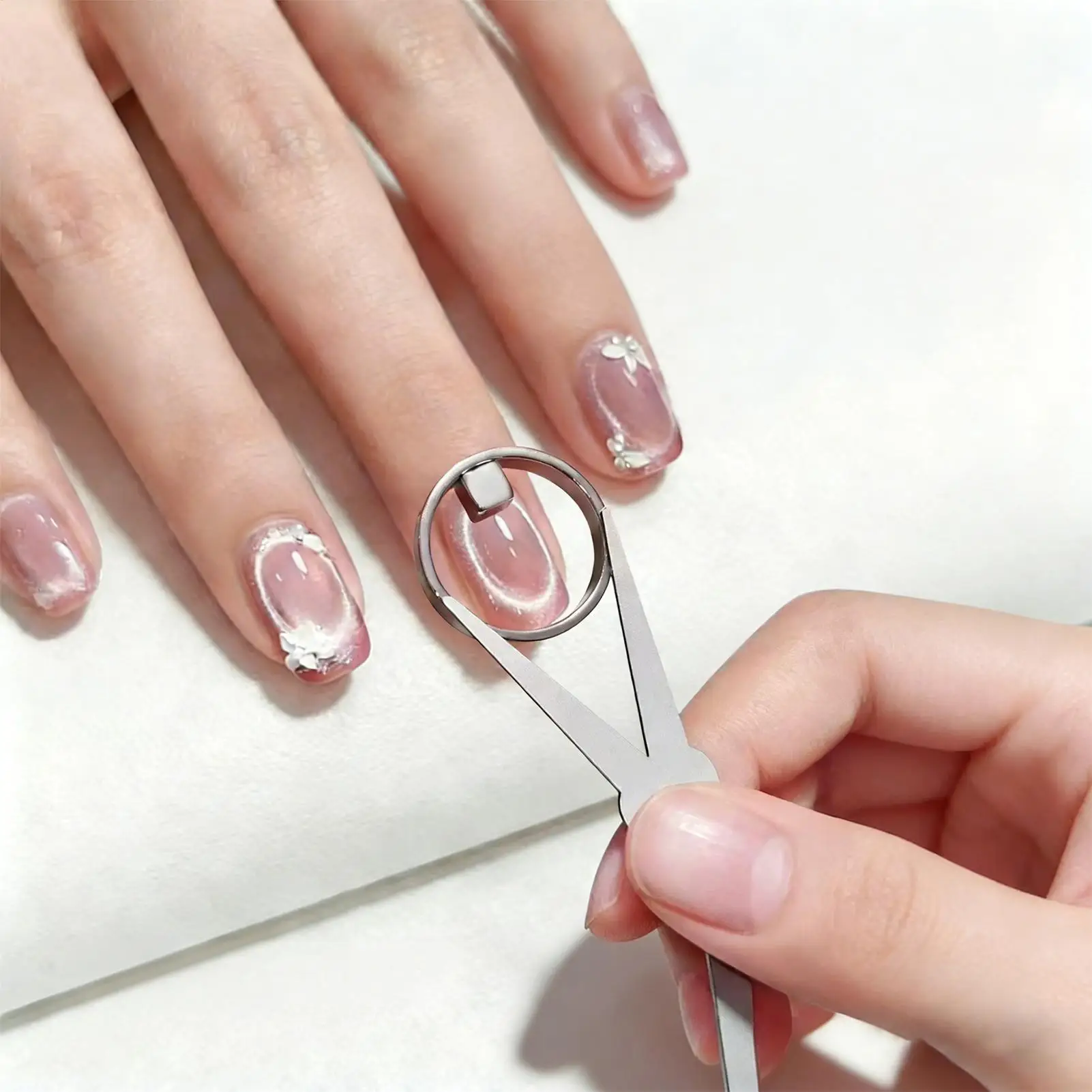 Nail Magnet Tool Round Magnetic Manicure Tool DIY Nail Magnet for Beauty Salon Women Girl Wife Mom Girlfriend Friends