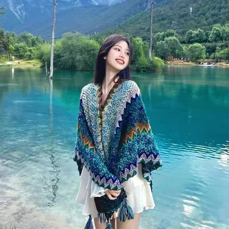 

Ethnic cape Xinjiang Tibet cape with warm net red Qinghai Yunnan tourism photo cape scarf female