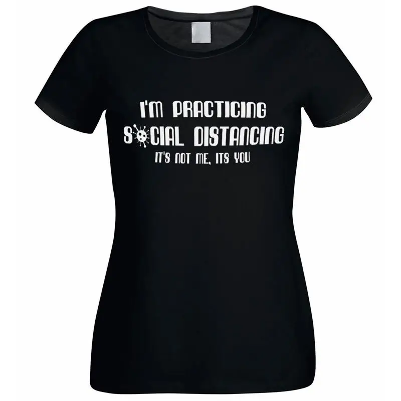 

Женская черная футболка I'M Practicing Social Distancing Xtsn155