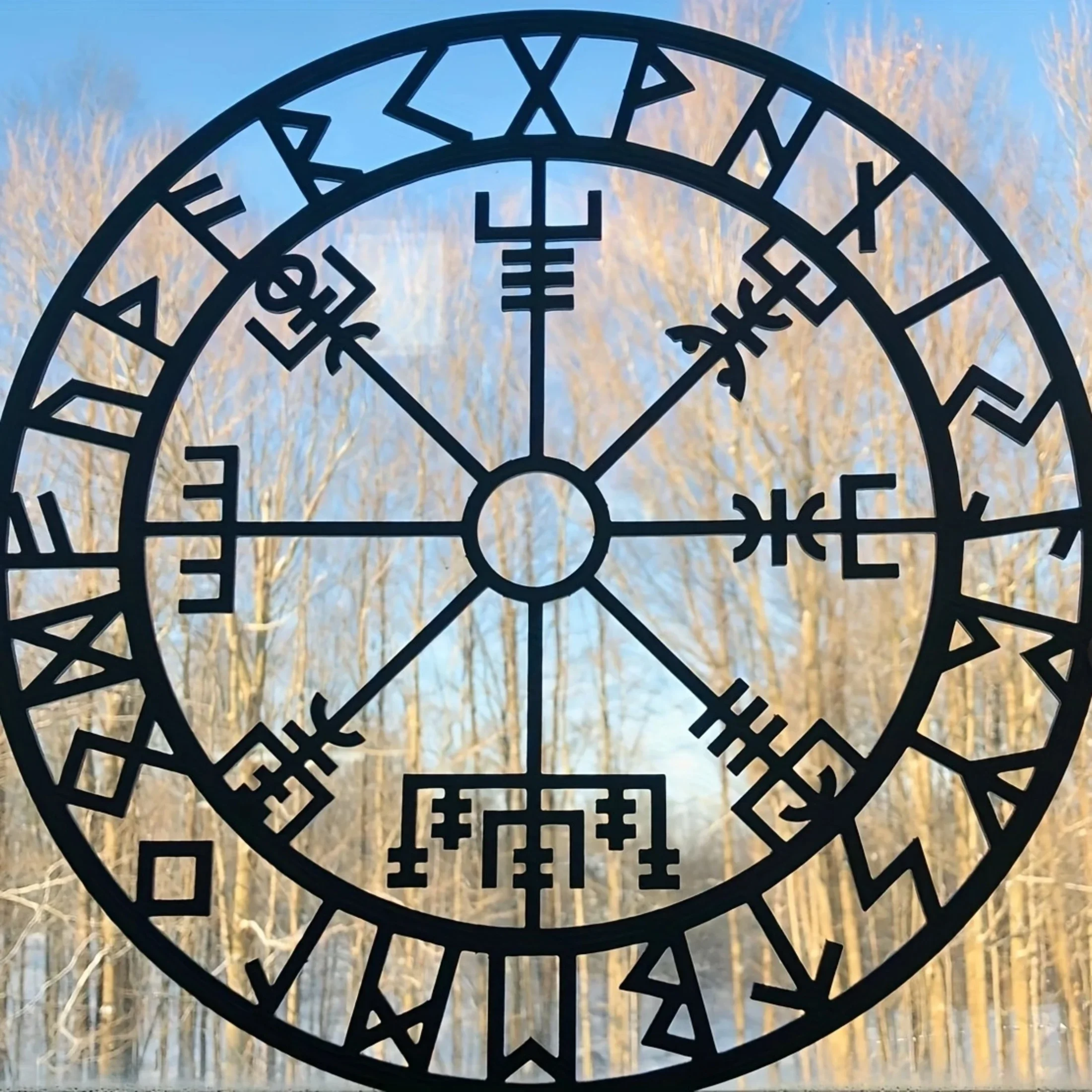 Viking Compass Wall Art - Bohemian Style Metal Decor with Intricate Norse Rune Design, Durable & Weather-Resistant for Home