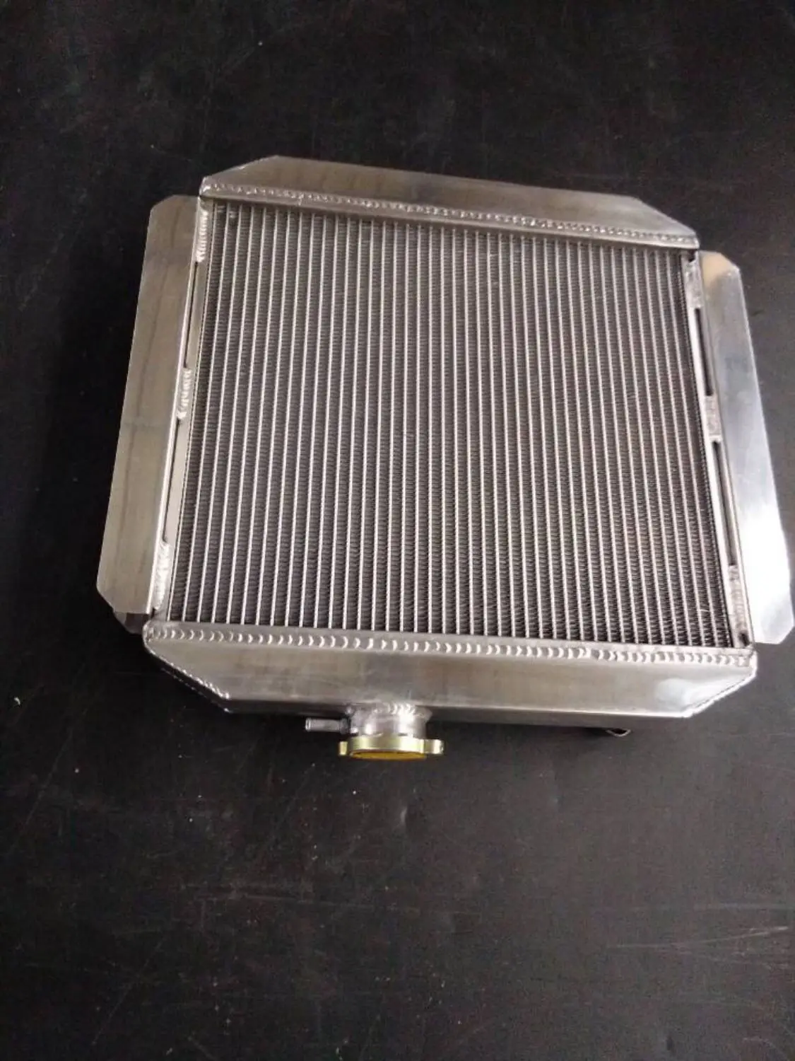 56MM FOR FORD CAPRI II MK1 2600/2800 V6 LHD US-SPEC M/T 71-77 ALUMINUM RADIATOR