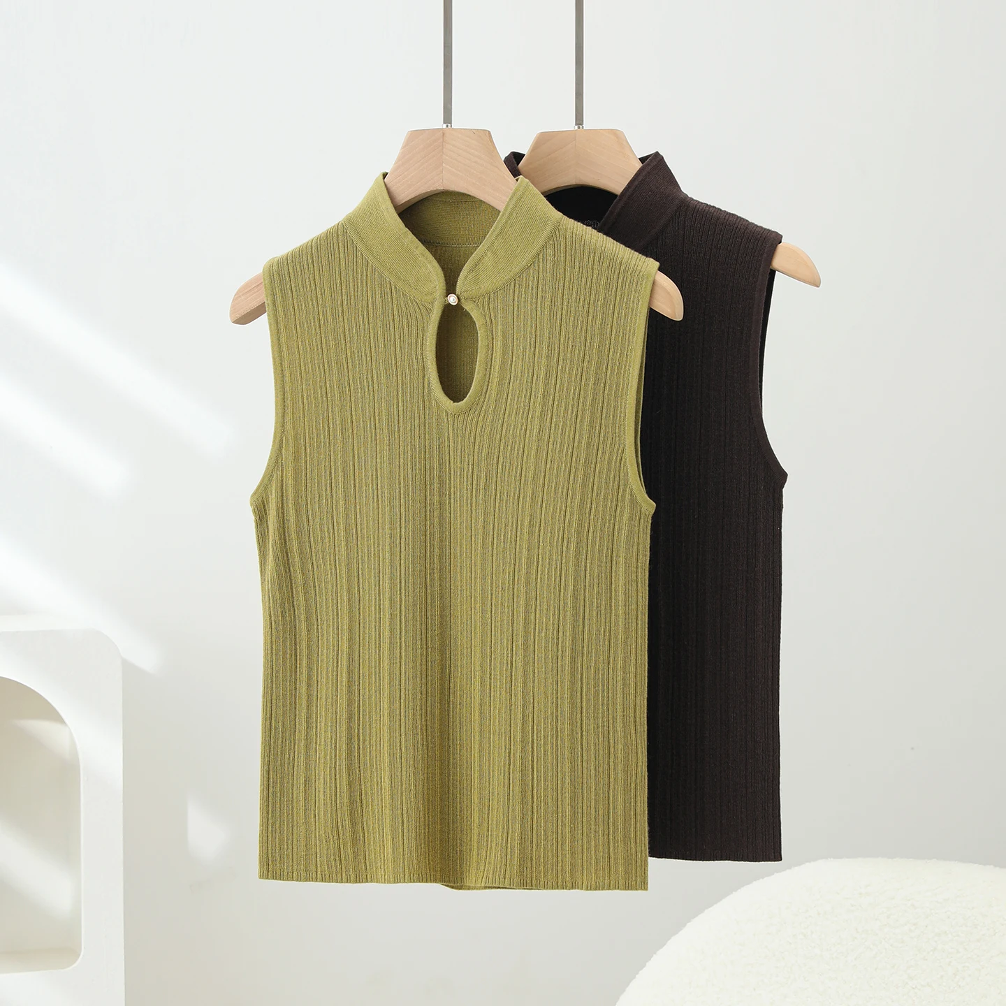 Chinese Style Women Worsted Wool Blend Vertical Rib Knit Vest Mandarin Collar Summer Keyhole Neck Sleeveless Tank Top Sweaters