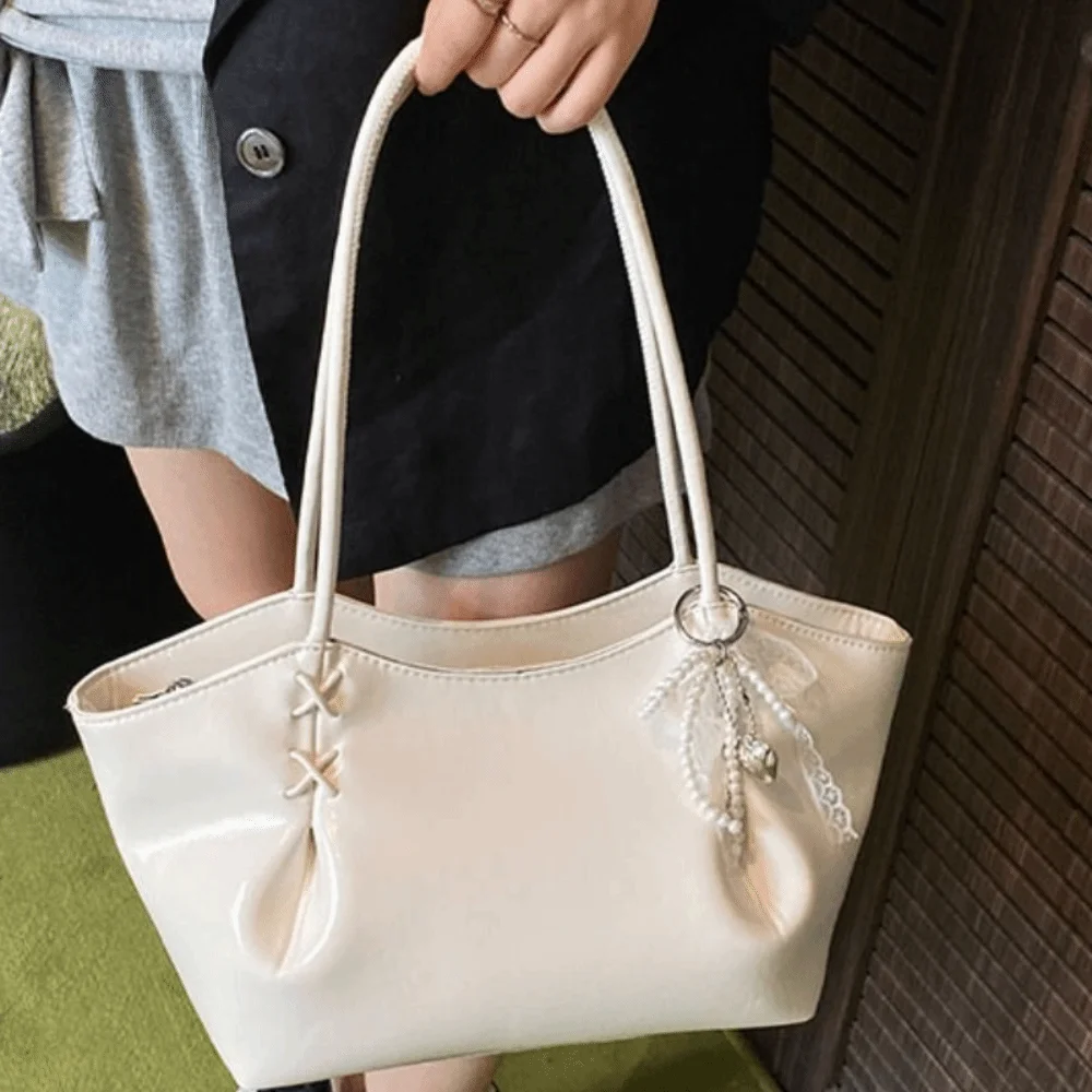

Casual Elegant Autumn Winter Underarm Bag PU Leather with Pendant Commuting Handbag Temperament Versatile French Tote Bag Women