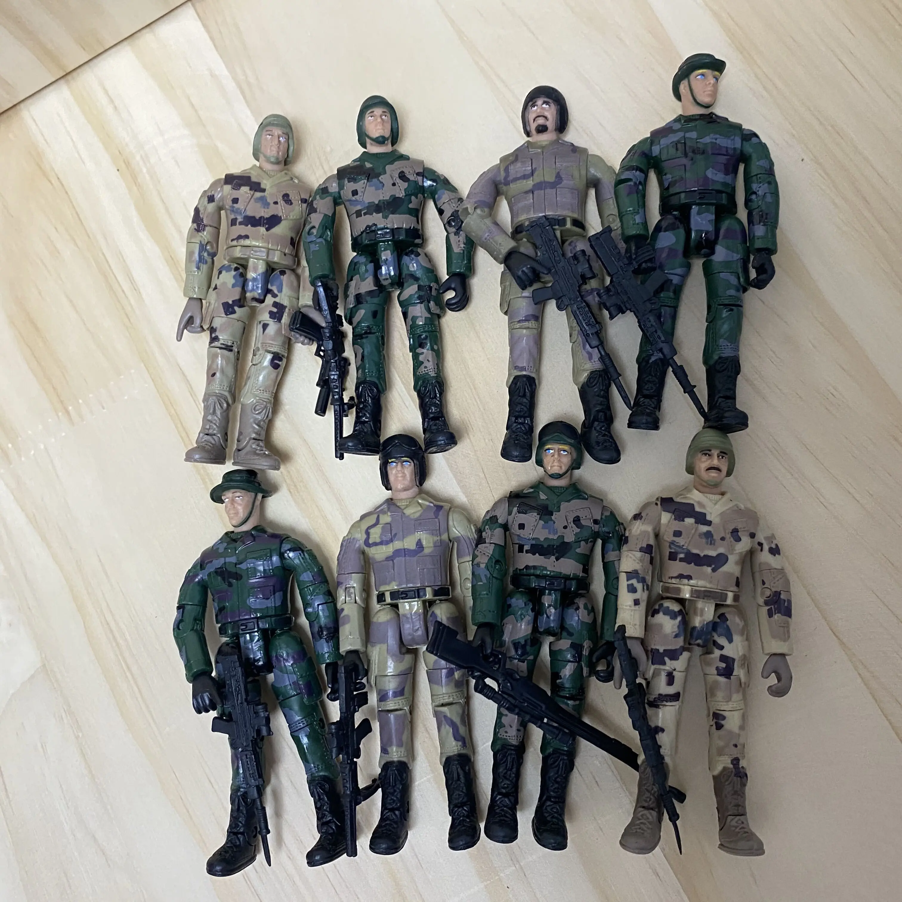 

Random 4PCS World Peacekeepers Camo Army Military Elite Soldier 3.75inch Figure toys