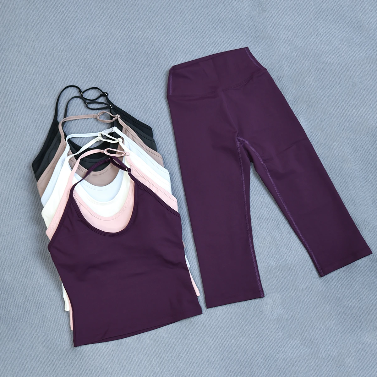 Damen Sommer-Sportset 2-teilig Ärmellose Stoßfeste Weste Capri-Leggings 3/4 Zweiteiliger Fitness-Yoga-Laufanzug für Outdoor-Aktivitäten – Detail 25
