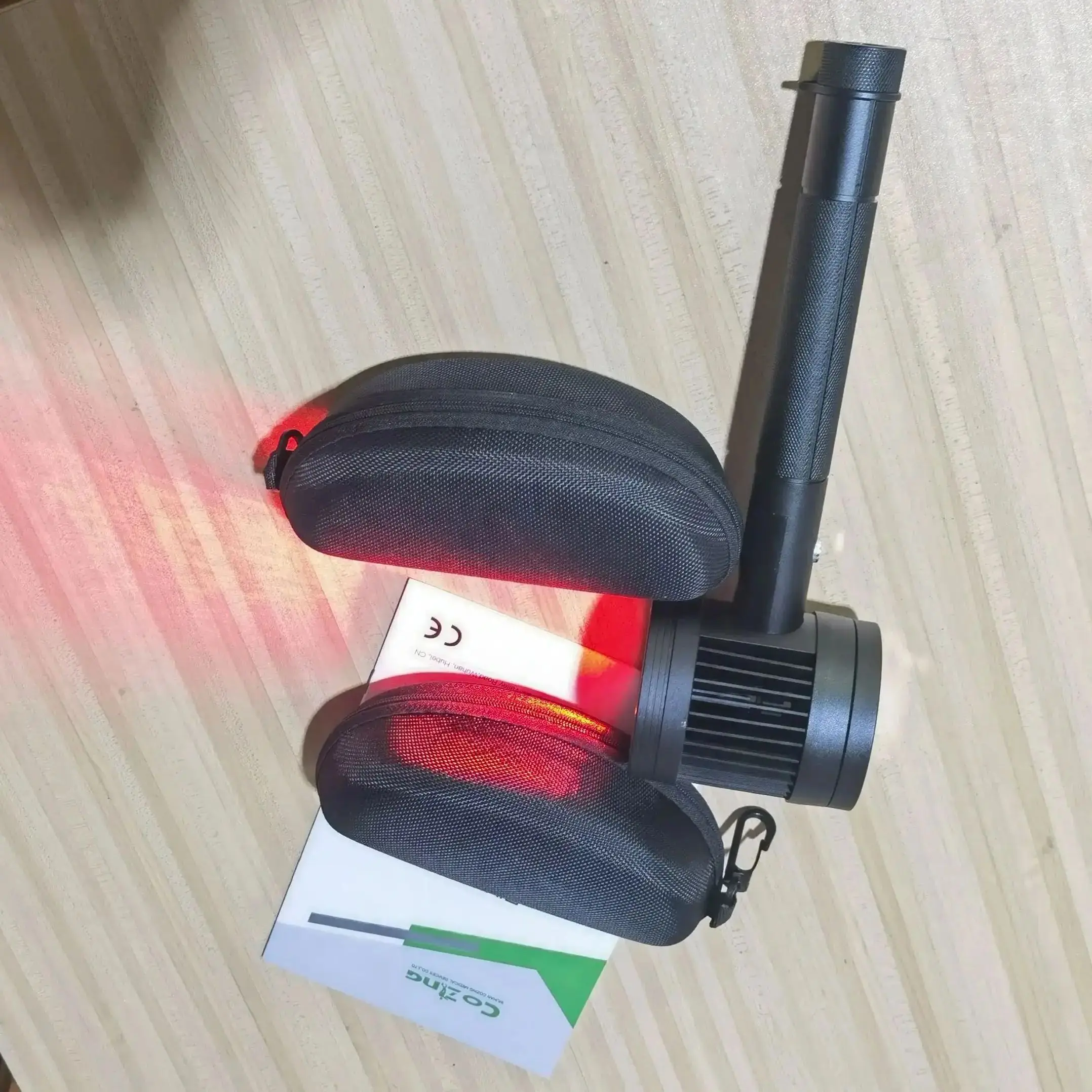 

COZING 25 диодов высокой плотности — синтезатор 808 нм/650 нм для управления болями от хронического артрита в людей, кошах и собаках