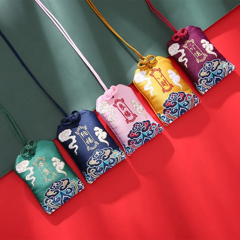 Temple Scenic Area Prayer Blessing Peace Character Xiangyun Royal Guard Pendant Small Sachet Sachet Peace Blessing Bag Peace Cha