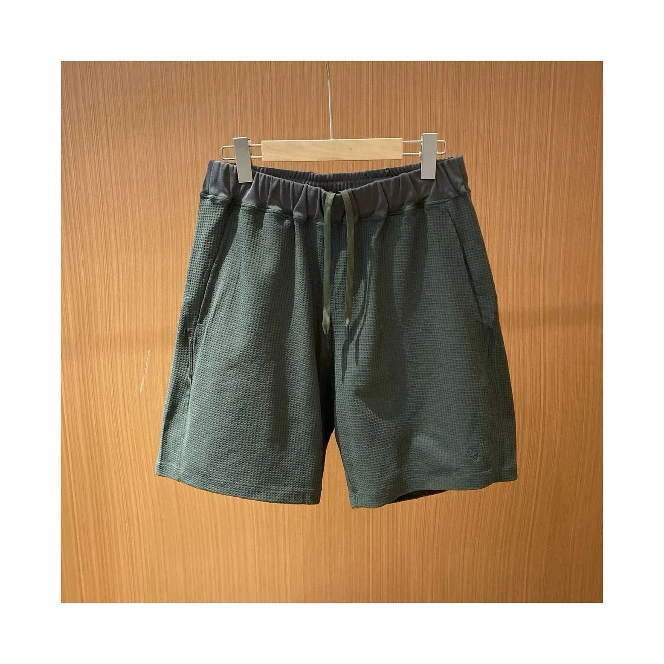 

Летние мужские функциональные шорты GDW с вышитым логотипом, быстросохнущие, свободного кроя, со средней посадкой, для фитнеса и прогулок по городу