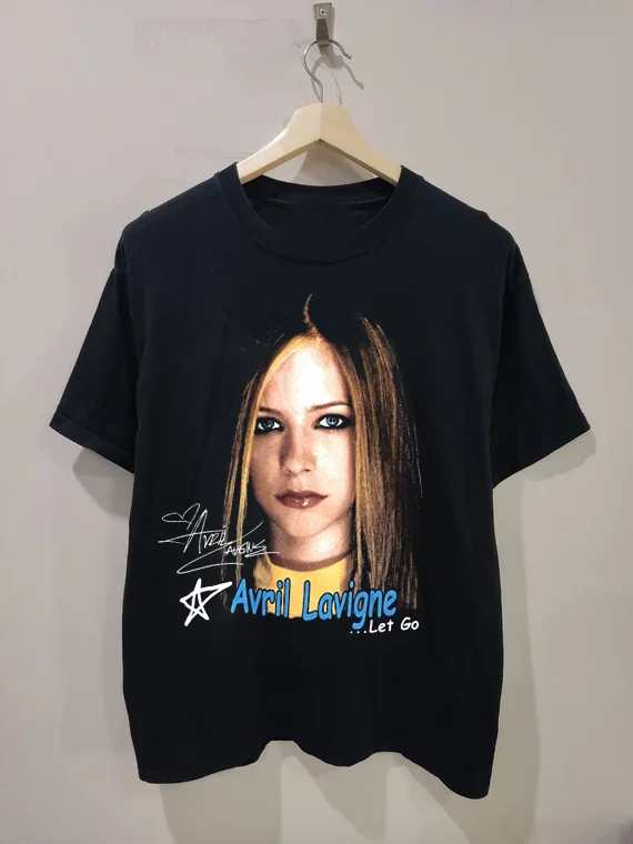 Avril Lavigne Let It Go 2002 Tour Gift For Fan Unisex S to 5XL T-shirt GC1216