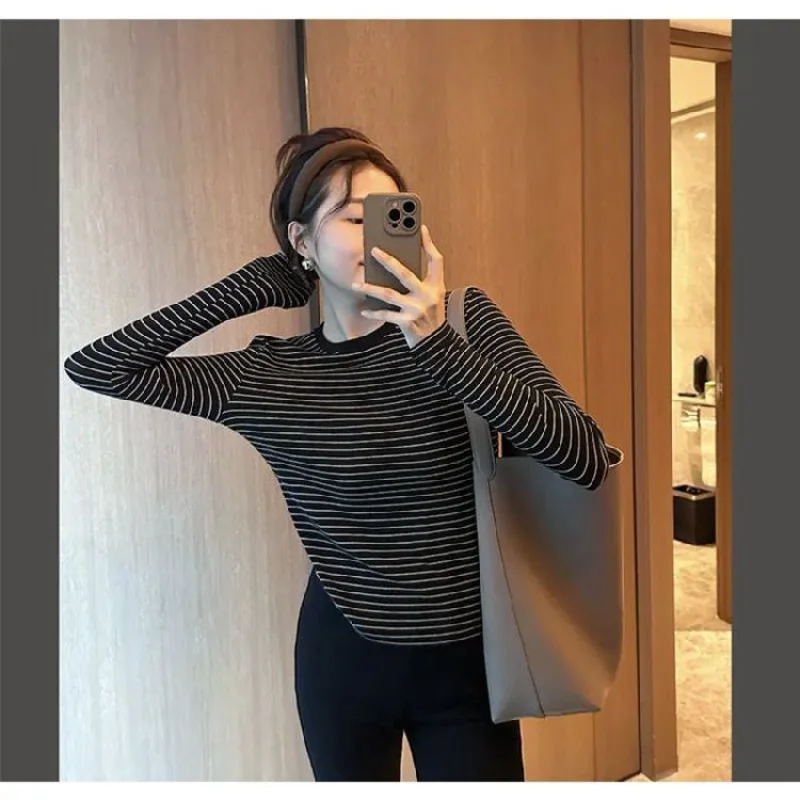 Vintage Striped Women Long Sleeve T Shirt Slim Fit Shoulder Design Fleece Lined Thermal Base Top Casual Inner Wear