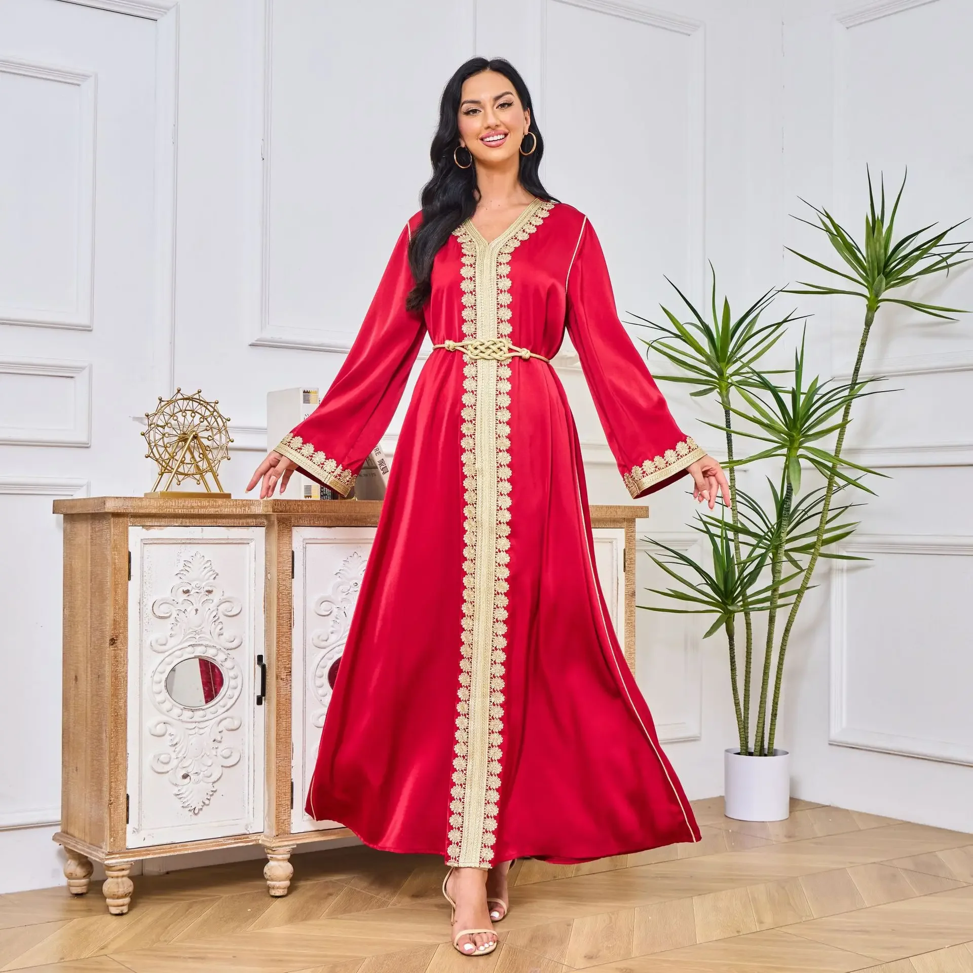 Gouden Borduren Vrouwen MuslimSimple Lange Jurk Lange Mouw Maxi Jurk Vrouwelijke Casual Arabië Gewaden V-hals Jurk voor Vrouwen