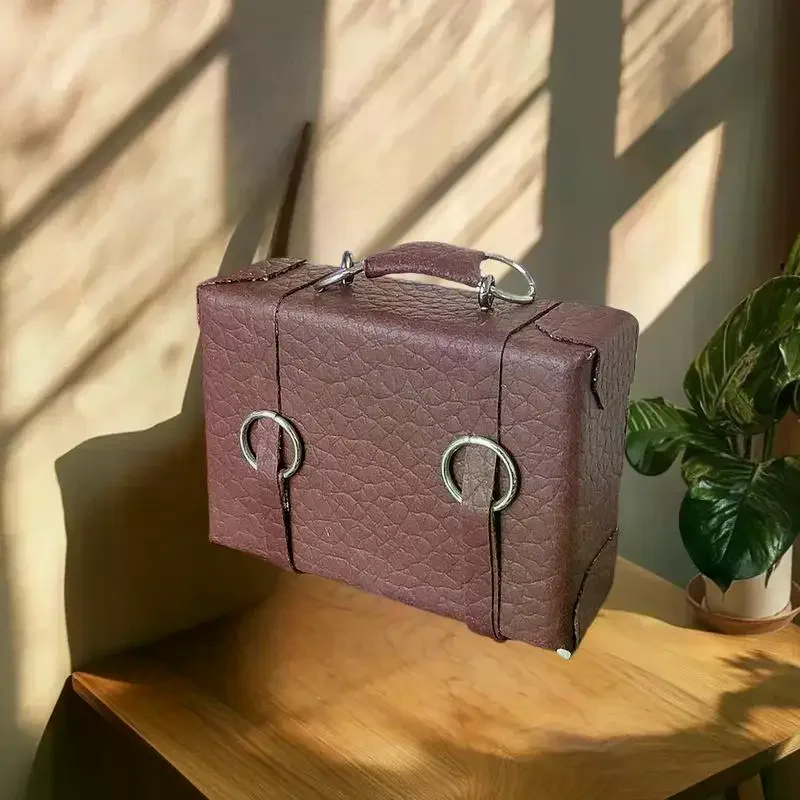 ملحق بيت الدمية - قطعة واحدة من حقيبة صندوق جلدية مصغرة، لعبة مجسمة لبيت الدمى الصغير بمقياس 1:12. #2