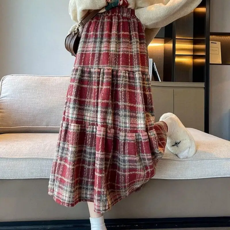 Damska spódnica w kratę, plisowana, księżniczka, codzienna, modna, rozkloszowana, długa spódnica, słodka, uniwersalna, gruba, wiosenno-jesienna odzież, prezent dla dziewczyny, nowa.