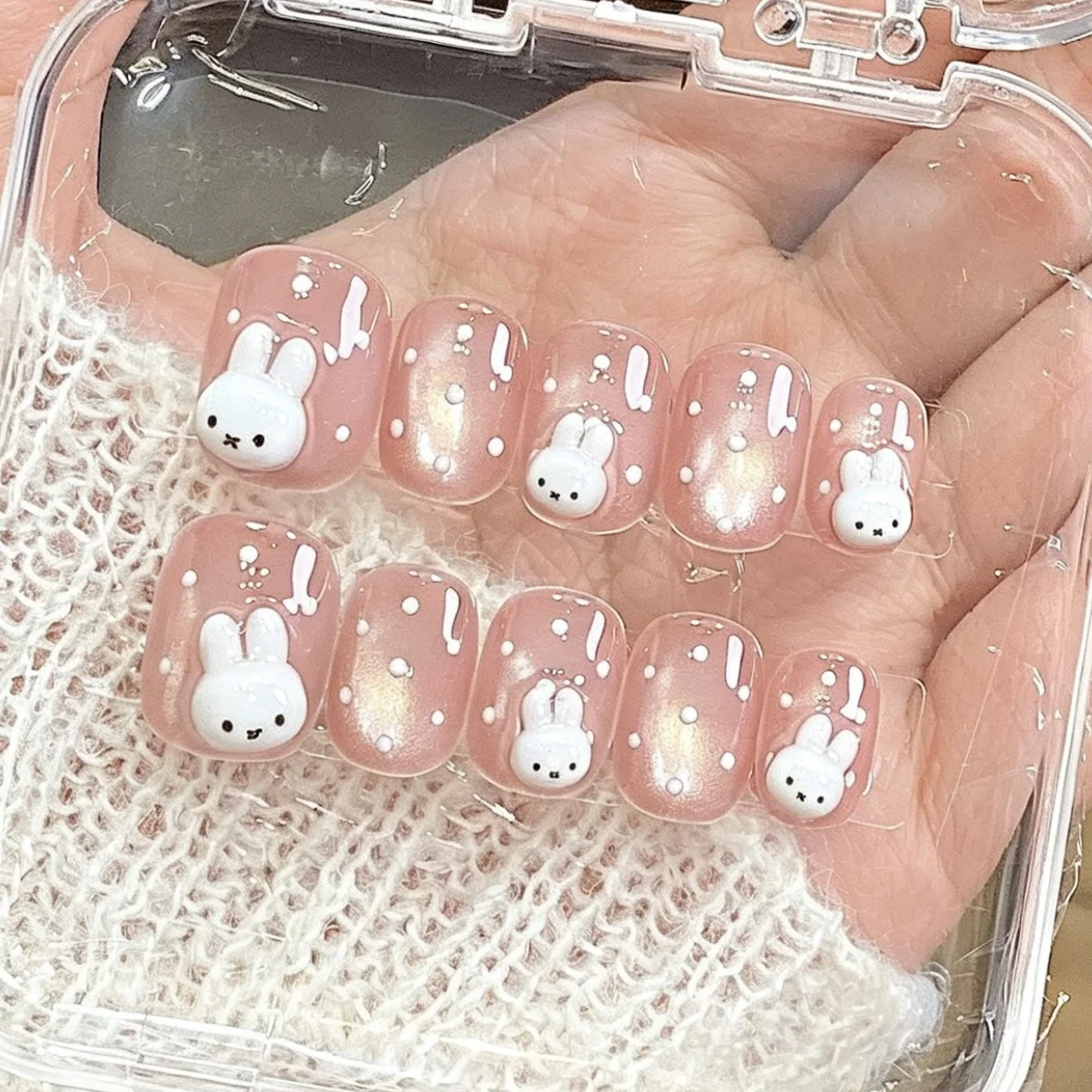 10 Stück 3D Hasen-Handgemachte Aufklebenägel Süße Rosa Mädchen-Katzenaugen-Kunstnägel Kurze Ovale Vollabdeckung für Frauen Künstliche Nägel – Detail 4