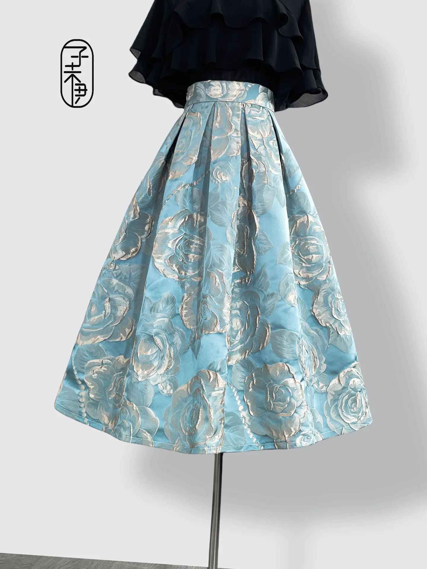 High Quality Golden Rose Embroidery Jacquard Umbrella Skirt New Spring Autumn High Waist Elegant Lady Mid-length A-line Skirts