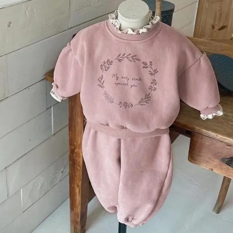 

Осенне-зимняя одежда для девочек, бархатный толстый свитшот, комплект для мальчиков, детские флисовые хлопковые топы с буквенным принтом + однотонные штаны, 2 шт.