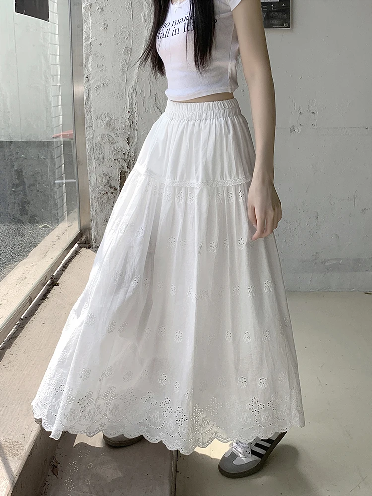 

Элегантная вышитая длинная юбка А-силуэта с высокой талией, белая, с изысканным ажурным дизайном, стройнящая, больших размеров