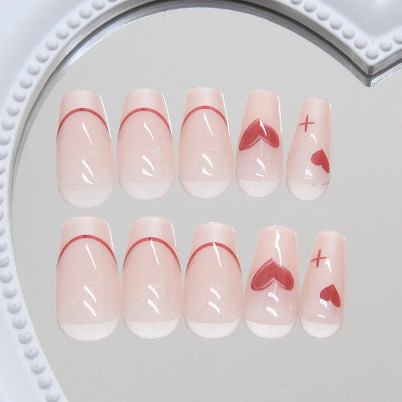 24 Uds uñas acrílicas francesas prensadas para pegar uñas postizas artificiales de corazón rojo con pegamento puntas de uñas simples medianas baratas