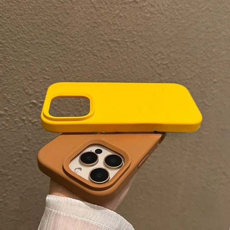 Thumbnail 2 - #61 Top iPhone 13 Pro Max Cases Picks for Every Budget