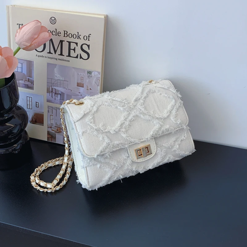 حقيبة نسائية ذات علامة تجارية فاخرة 2025 حقيبة نسائية جديدة عالية الجودة بكتف واحد حقائب كروس بسلسلة