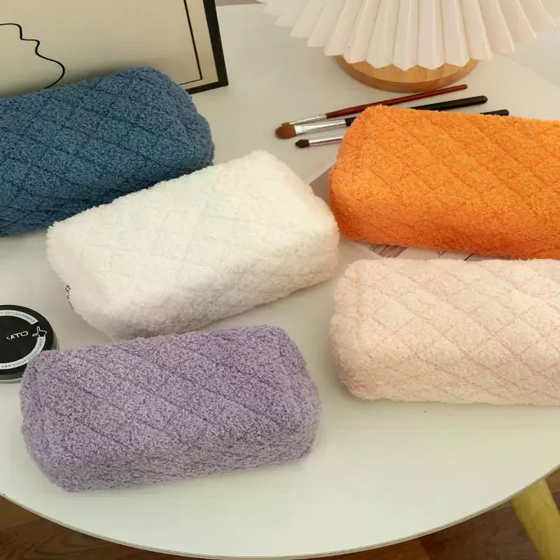 Plush Makeup Bags With Handle Soft Travel Cosmetic Storage Bag Portable Love Print Organizer Pencil Case Cute Clutch Pouch