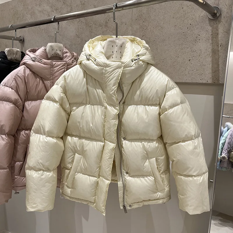 2024 Winter Women Down with 90% White Duck Down Designer Jacket Soft Thicker Hooded Bread Coat Warmer Outwear