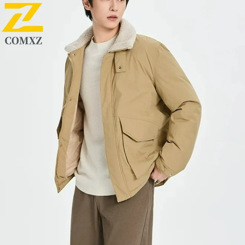 سترة مبطنة للرجال من COMXZ بنمط سترة مقاومة للبرد وياقة واقفة عالية الجودة على طراز الشارع الحضري سترة واقية جديدة للشتاء الخفيف