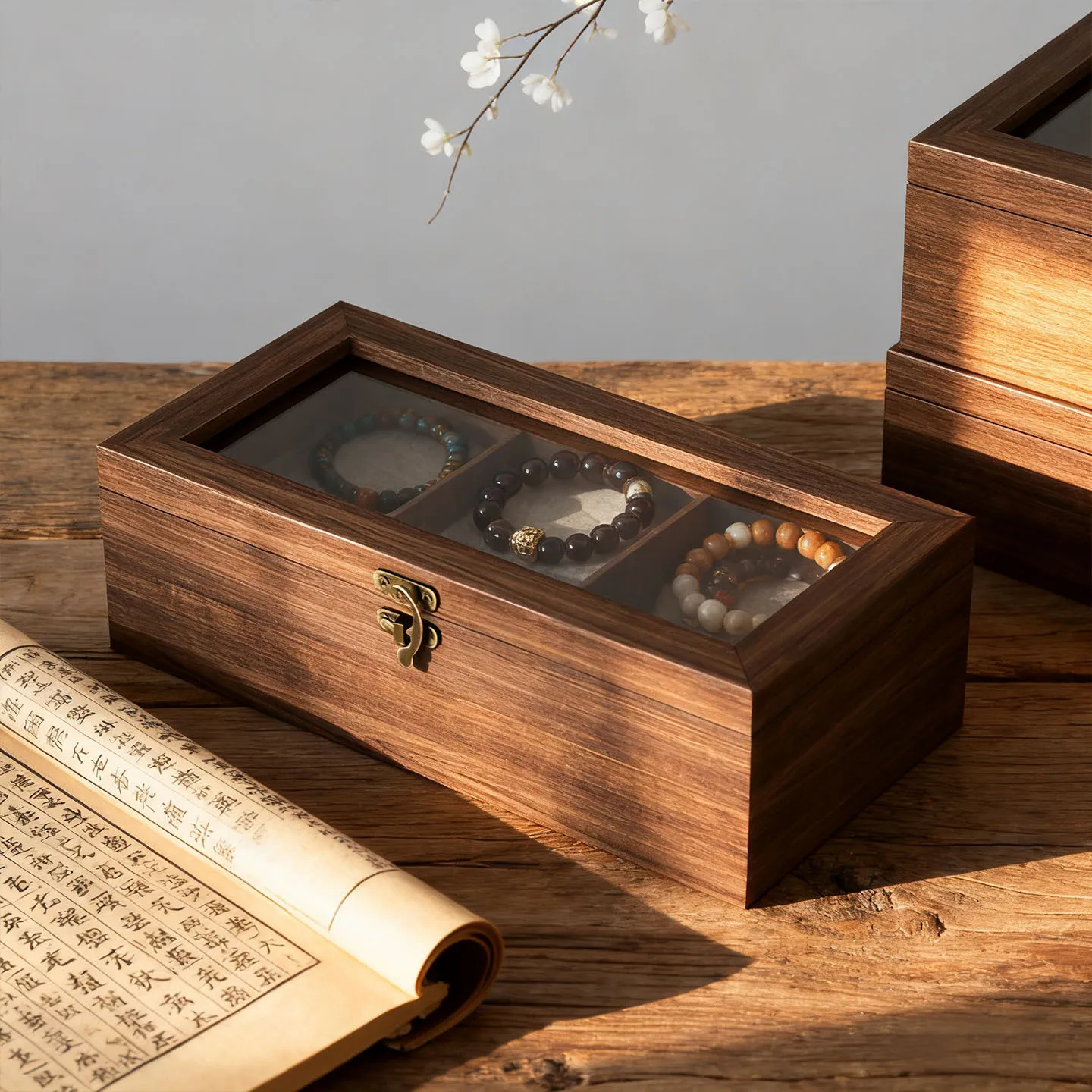 Solid Wood Jewelry Storage Box, Flip‑Top Dust‑Proof Jewelry Display Case with Transparent Compartments, Collection Box for Neckl