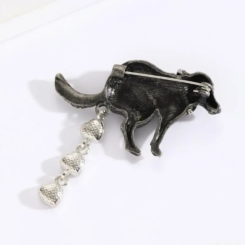 31BF Quirky Dog Poop Brooch Premium Alloy Material Badge Pin Jewelry Perfect for Trendsetters and Fashion Enthusiasts
