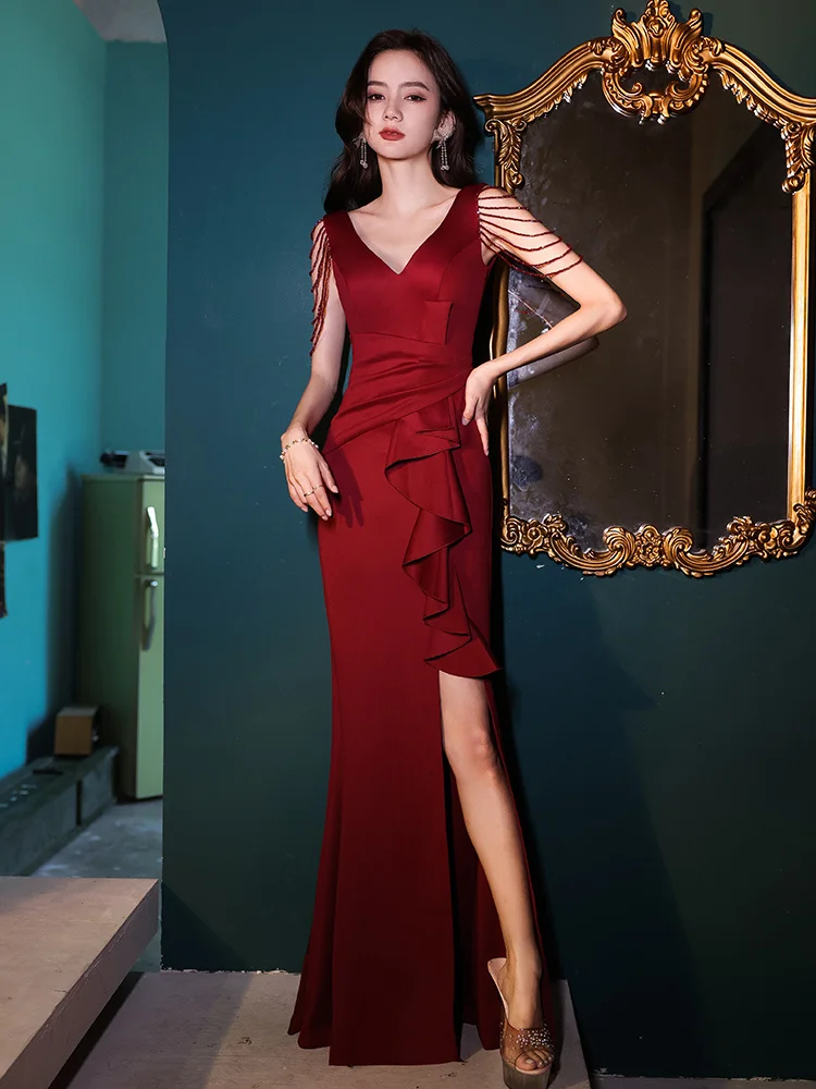 Red Evening Dresses for Women 2023 New Advanced Design Sense High End Light Luxury High Set Small Group Temperament Celebrity