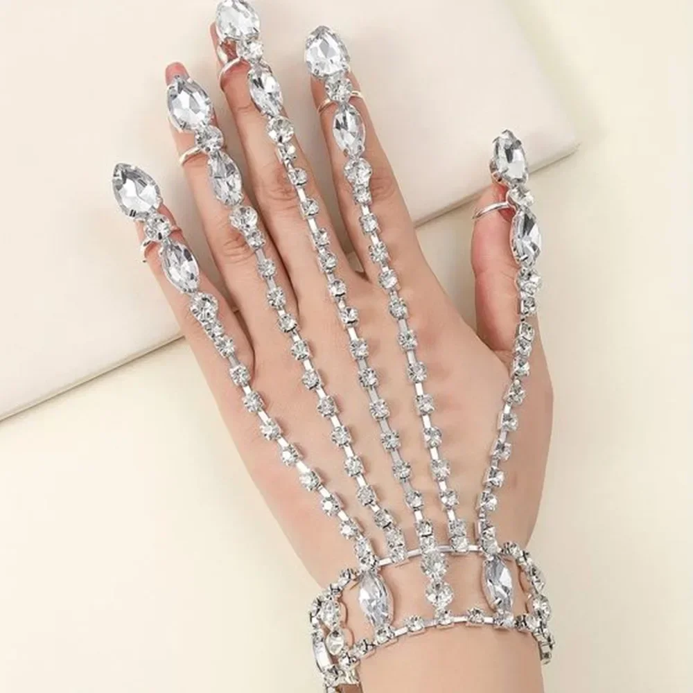 

Exaggerated Hollow Rhinestone Finger Ring Bracelet Tassel Harness Wedding for Women Bridal Hand Chain Bracelet Bangles Jewelry