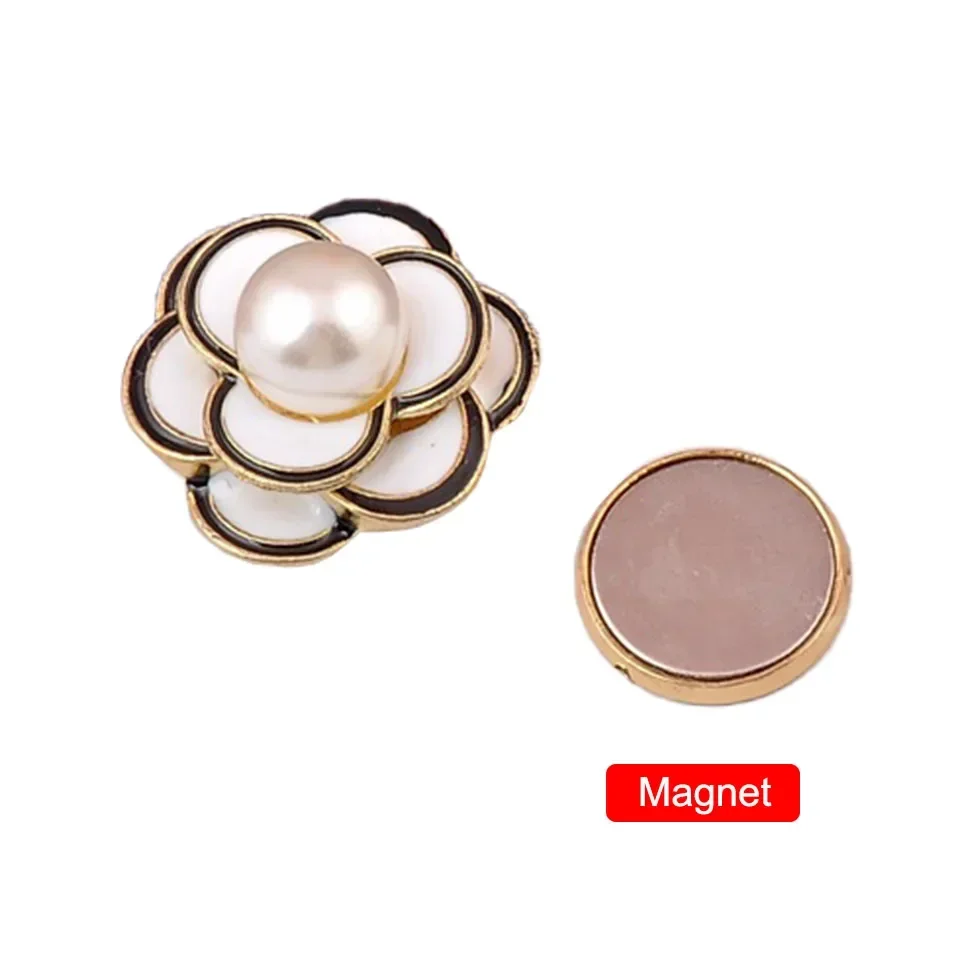 High-grade Camellia Flower Magnet Brooch Pearl Strong Metal Plating Magnetic No Hole Pin Brooches for Women Clothing Accessories