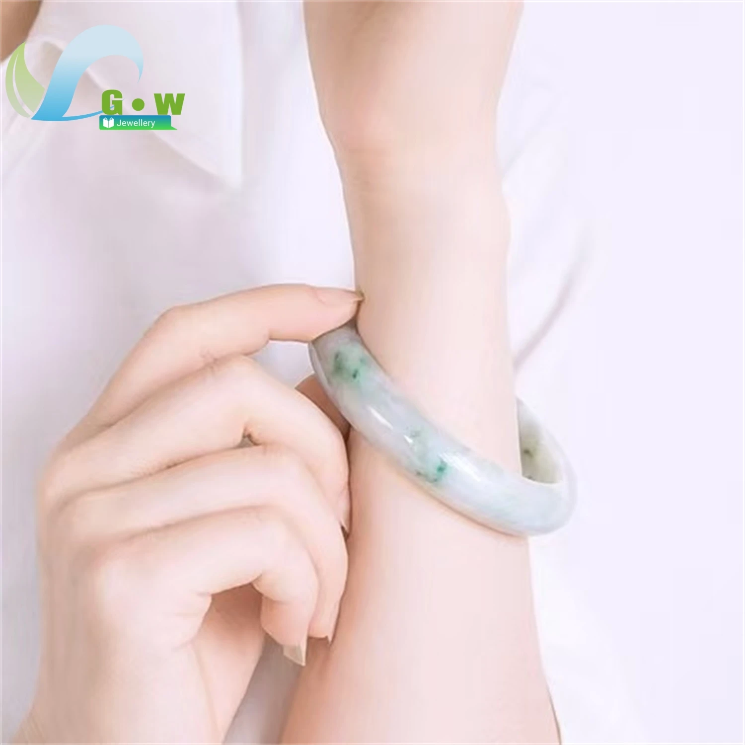 Natural A Grade Translucent Floating Floral Jadeite Bangle Women's Daily Classic Minimalist Style Ethnic Style Jewelry Gift