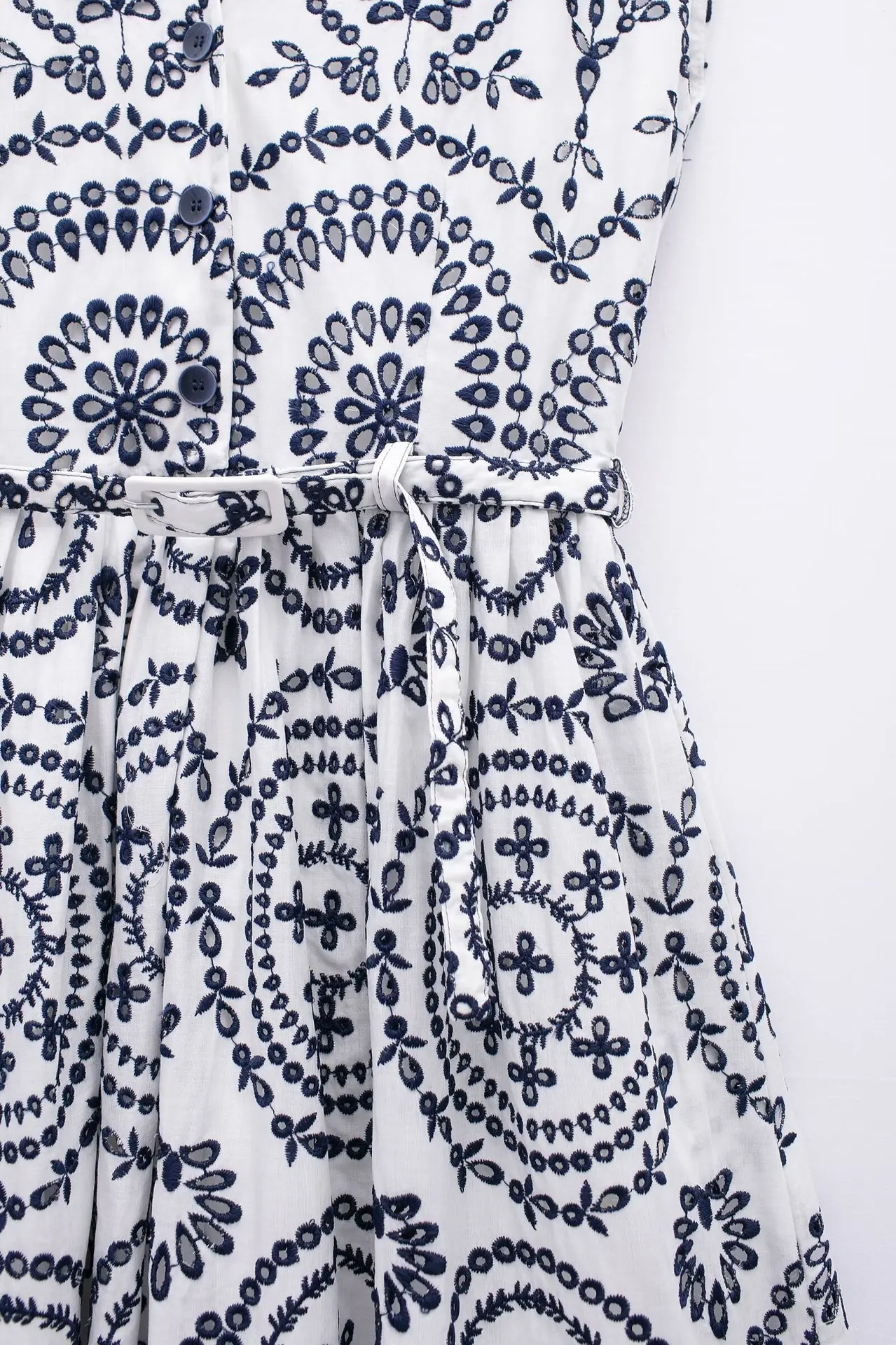 Contrast Color Embroidered Mid-Length Sleeveless Slim Long Dress Women\'s Beach Vacation Dress Streetwear 2024 New Summer