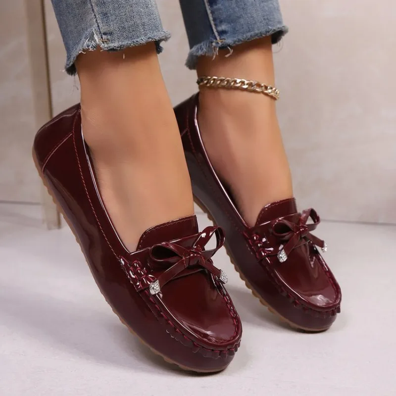 Women Flats Wedge Leather Fashion Comfortable Shoes Women Slip On Nurse Shoes Moccasins Outdoor Plus Size Tenis Feminino