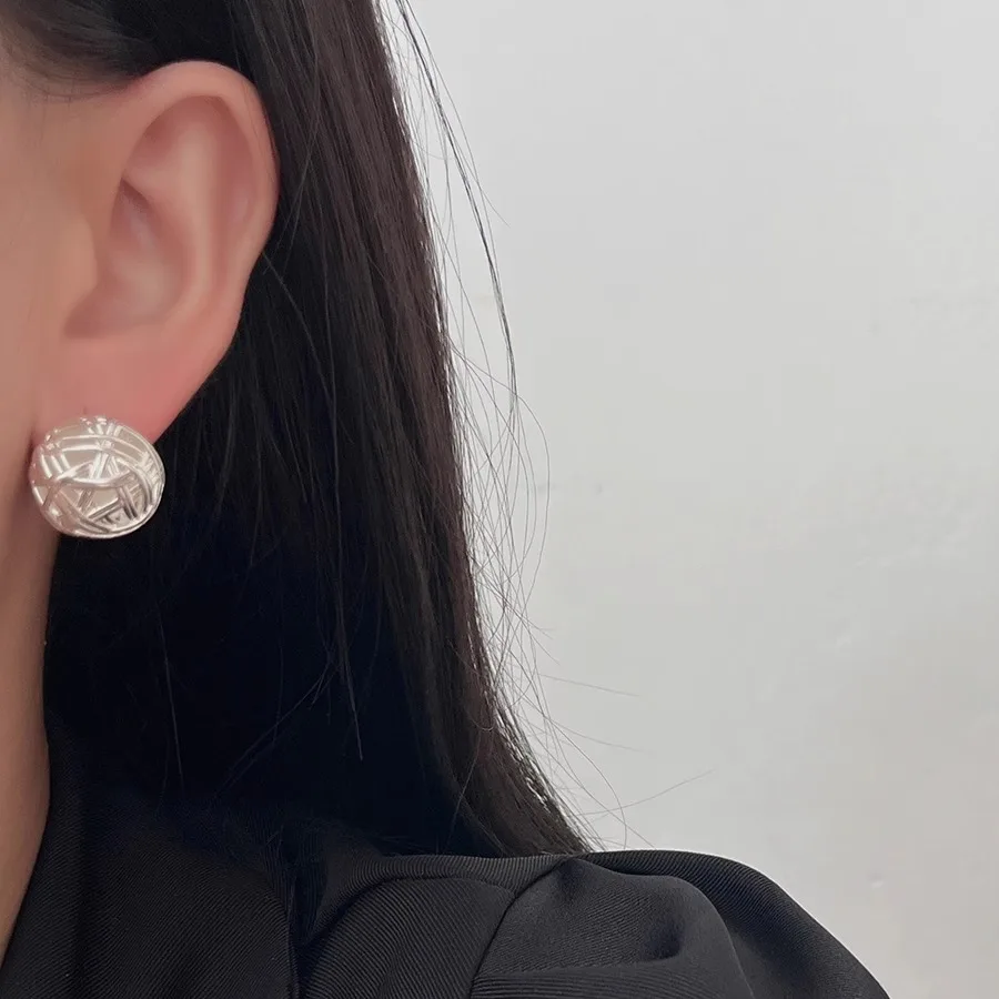 

Серьги-гвоздики из стерлингового серебра 925 пробы, плетение, круглые, универсальный дизайн, модные серьги для женщин, ювелирные изделия, подарок на вечеринку