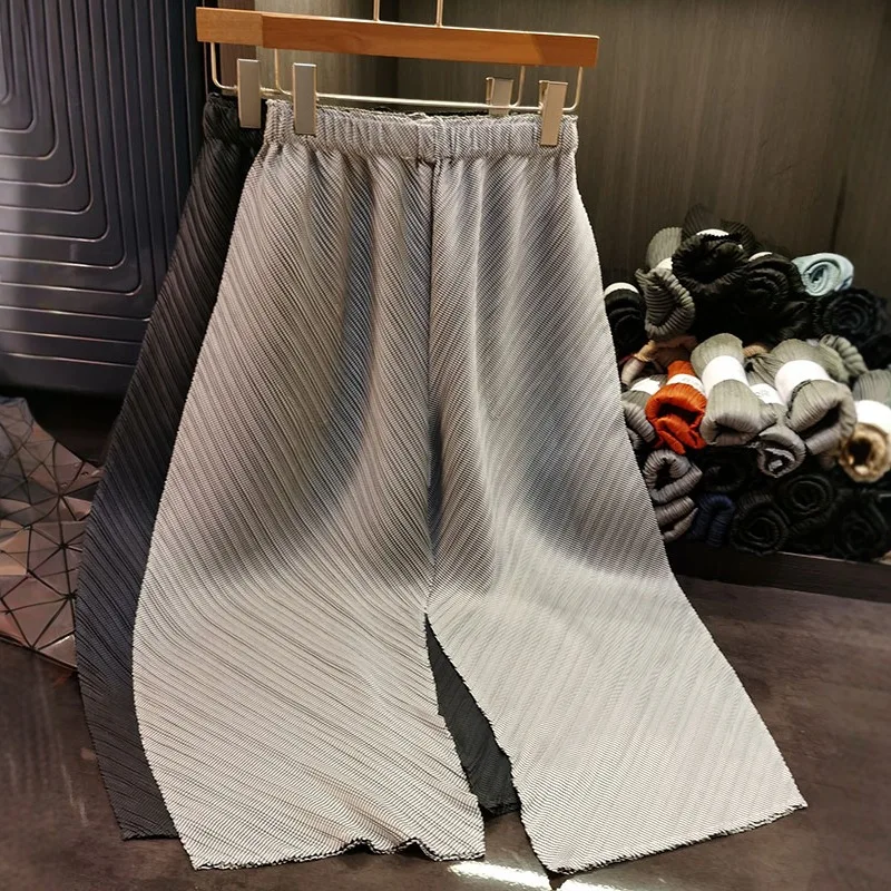 

Miyake Pleated High-waisted Wide-leg Pants Women Casual 2025 Summer New Fold Design Hundred Solid Pleat Nine-minute Trousers