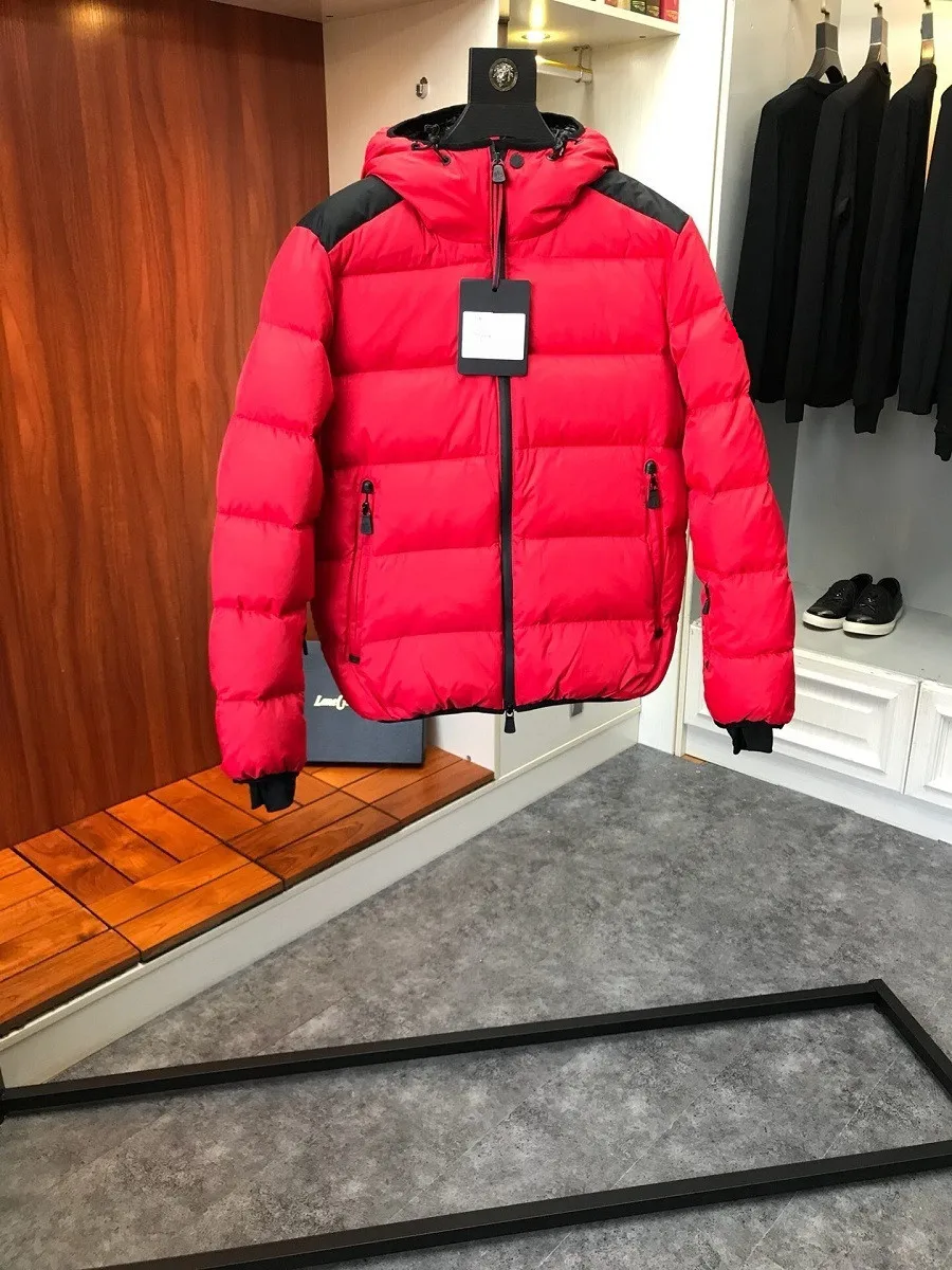 Berühmte Designer entwirft klassische lässige Daunen jacke, Winter Kapuze Herren warme Jacke Luxusmarke hochwertige Kapuzen Daunen jacke