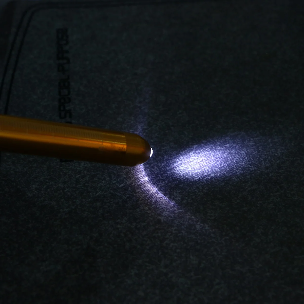 

2Pcs Nurse with Pupil Gauge Medical Pen Light Durable Aluminum Alloy for Doctors Nurses Nurse