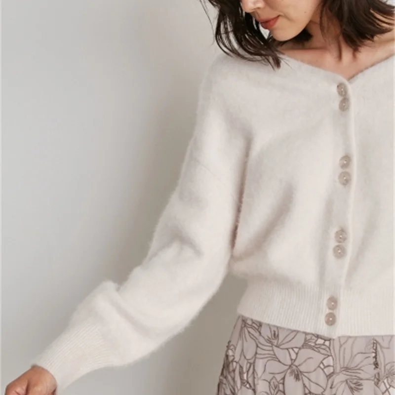 

2022 Winter New Women Sweaters Japanese Temperament Open Stitch Solid V Neck Long Sleeve Button Knitted Warm Cardigan